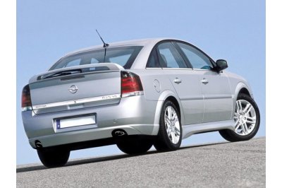 Спойлер на крышку багажника на Opel Vectra C Hatchback